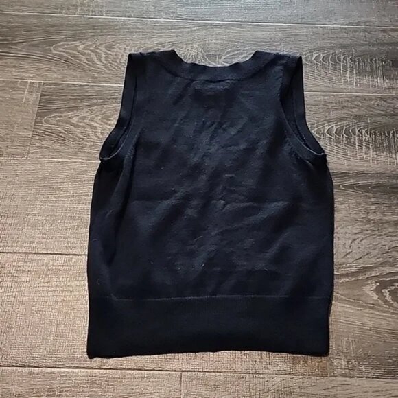 🌴 Express Design Studio knit Vest 🌴 - Picture 4 of 4